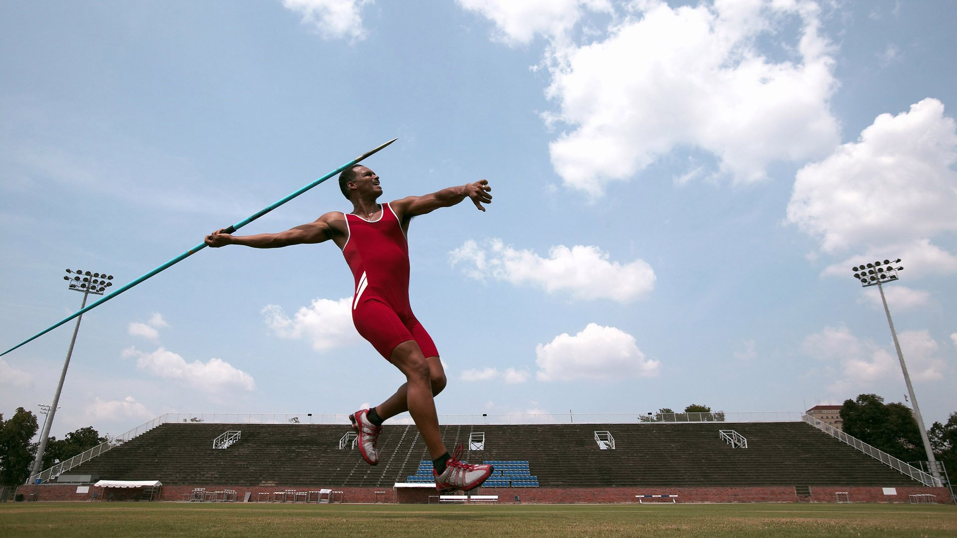 _精彩战况不停：比赛高光时刻大整合_，赛场精彩瞬间