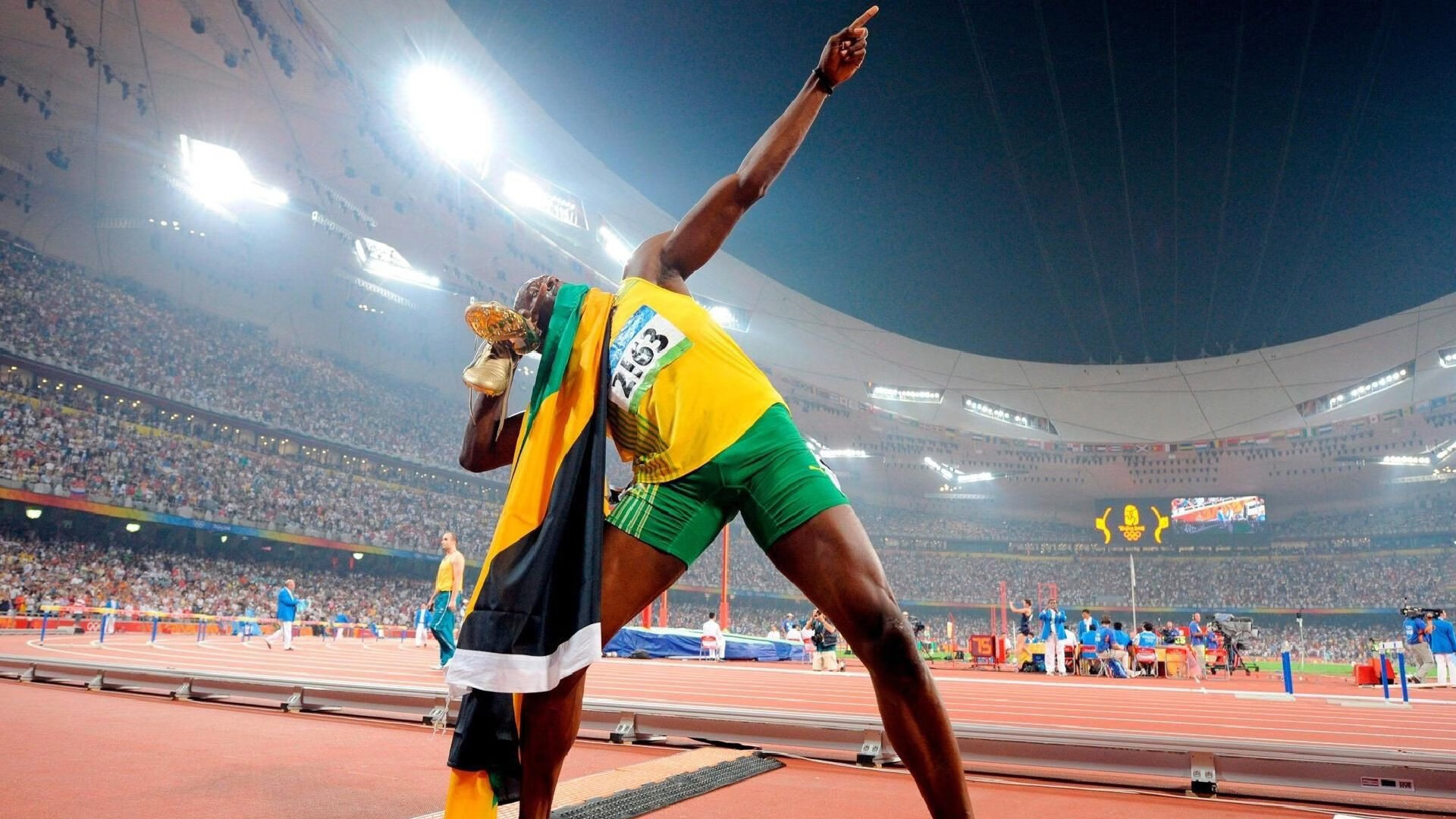 德国骑手拉里萨·保利斯在2024年巴黎奥运会盛装舞步比赛中以“Luna”马匹获得第七名，展现出色表现。